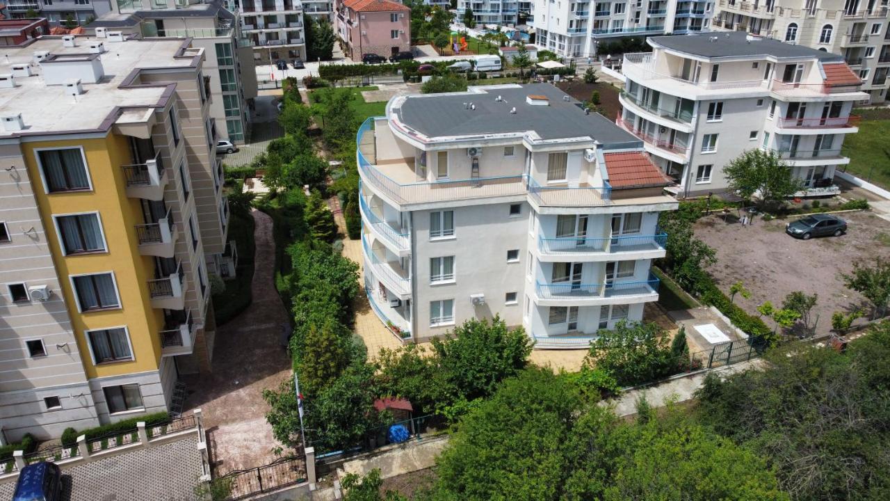 Lilia Guest House Несебир Екстер'єр фото