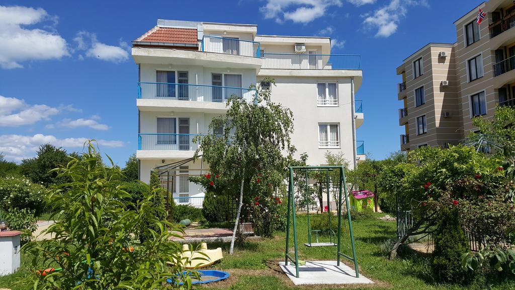 Lilia Guest House Несебир Екстер'єр фото