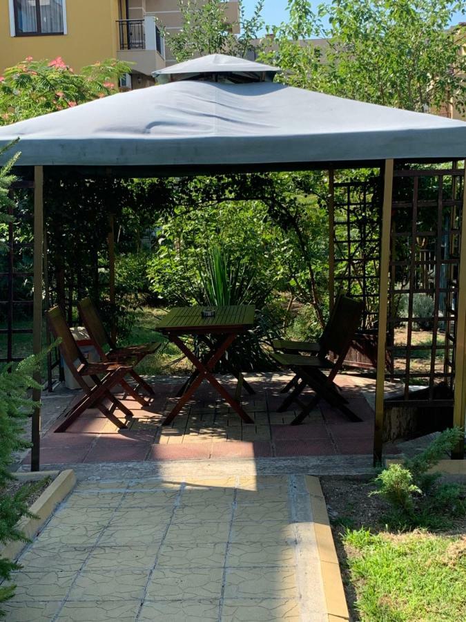 Lilia Guest House Несебир Екстер'єр фото
