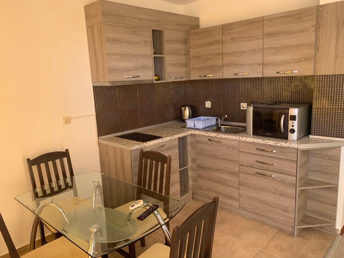 Lilia Guest House Несебир Екстер'єр фото